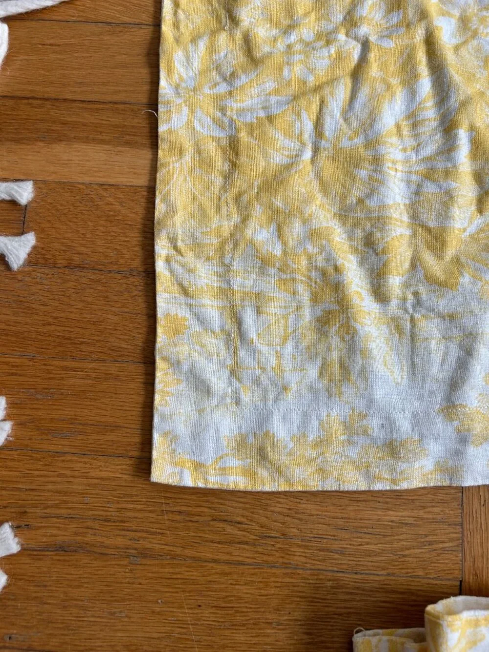 Pottery Barn Linen/Cotton Floral Pillow Shams (2)